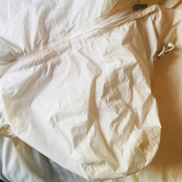 White K-way Jacket - Picture 4 of 7